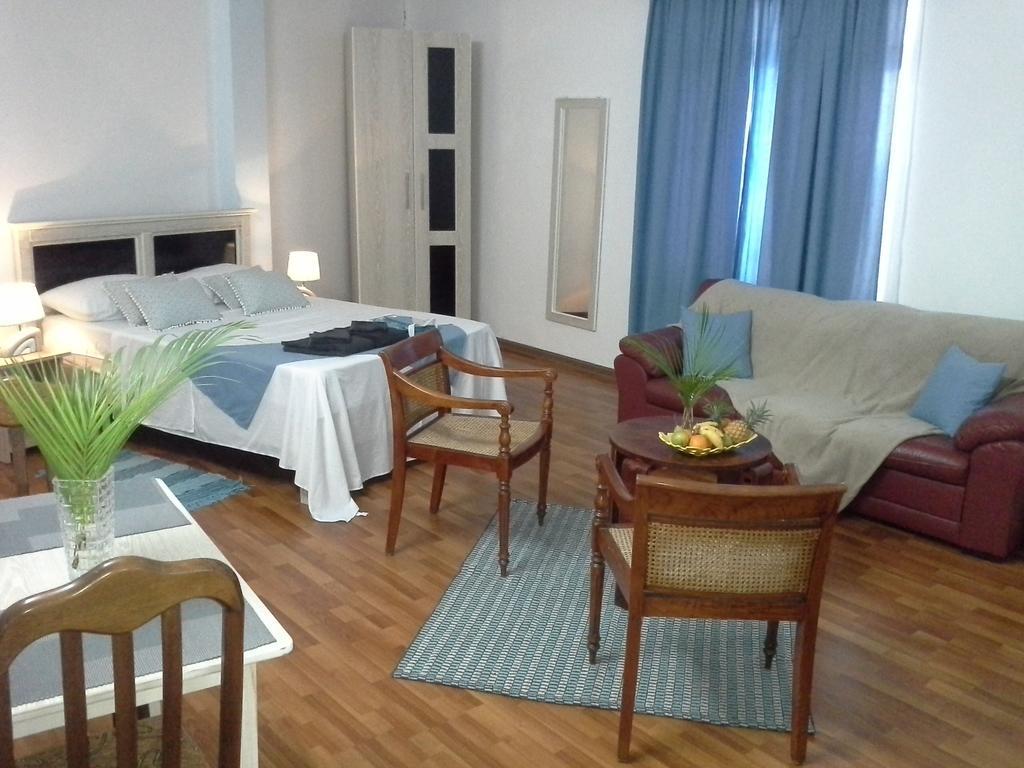 Hello Guest House กาตร์บอร์นส์ ภายนอก รูปภาพ