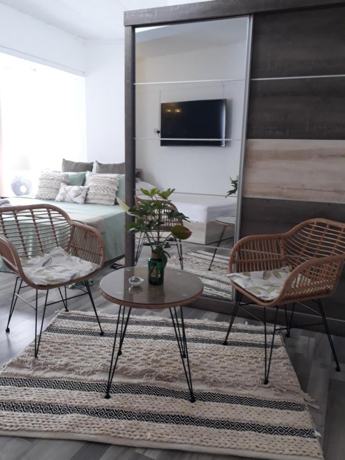 Hello Guest House กาตร์บอร์นส์ ภายนอก รูปภาพ