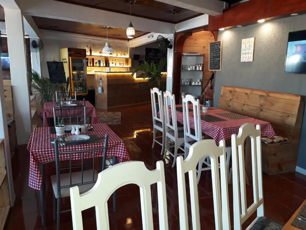 Hello Guest House กาตร์บอร์นส์ ภายนอก รูปภาพ